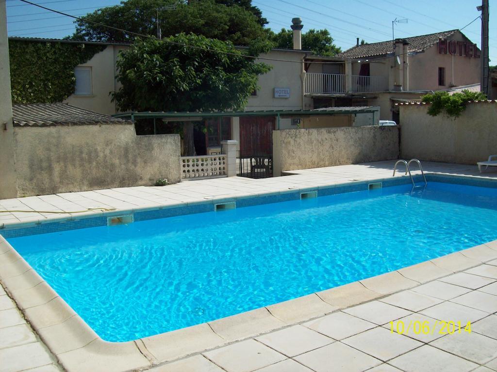 Le Relais Des Blaches Hotel Pierrelatte Exterior foto