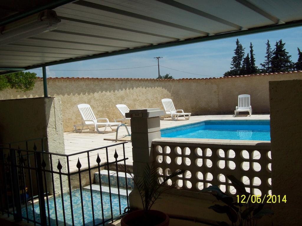 Le Relais Des Blaches Hotel Pierrelatte Exterior foto