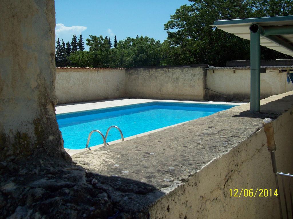 Le Relais Des Blaches Hotel Pierrelatte Exterior foto