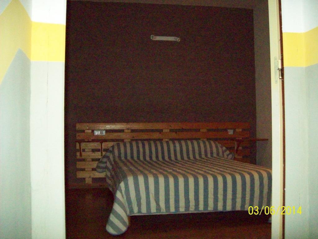 Le Relais Des Blaches Hotel Pierrelatte Cameră foto