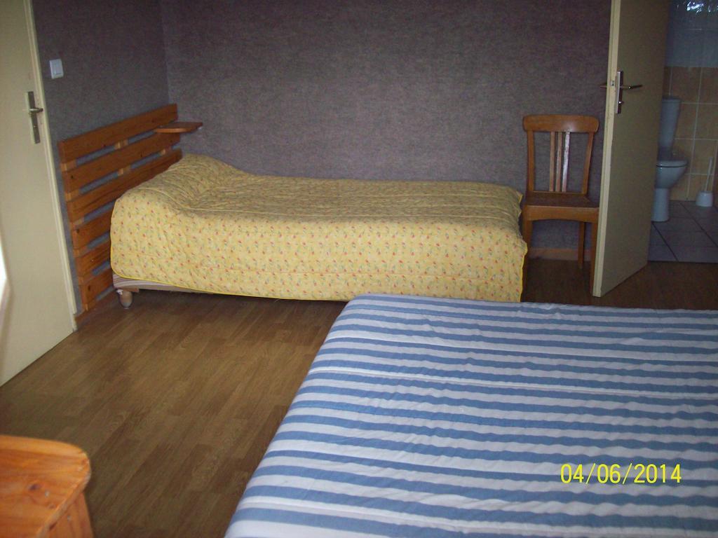 Le Relais Des Blaches Hotel Pierrelatte Cameră foto